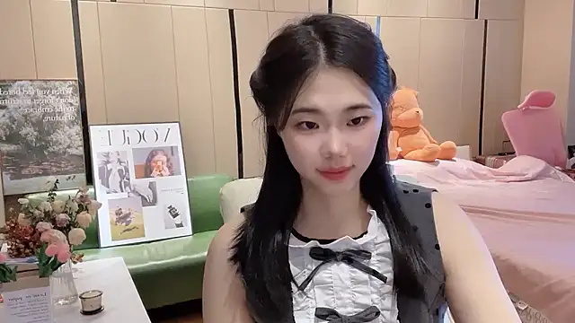 Snapshot of suki-1 chatting on October 9, 7:50 am suki-1 online show from October 9, 7:50 am