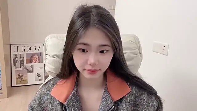 Snapshot of suki-1 chatting on November 19, 9:09 am suki-1 online show from November 19, 9:09 am