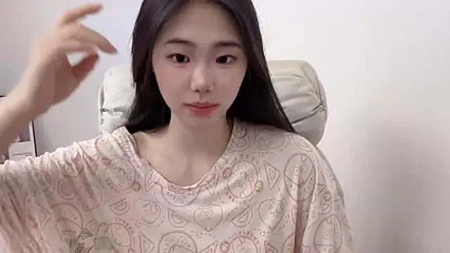 suki-1 online show from April 24, 9:23 am