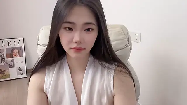 Snapshot of suki-1 chatting on June 5, 8:42 am suki-1 online show from June 5, 8:42 am
