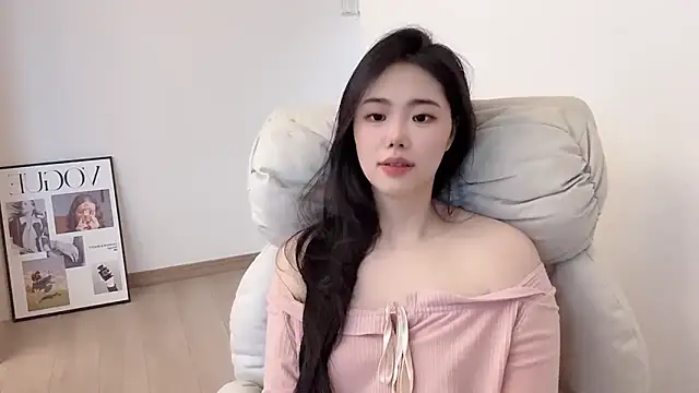 Snapshot of suki-1 chatting on June 12, 9:08 am suki-1 online show from June 12, 9:08 am