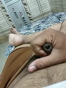 Snapshot of brownbear6 chatting on September 20, 1:34 pm brownbear6 online show from September 20, 1:34 pm