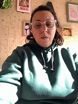 Snapshot of LupeLok chatting on July 2, 6:03 pm LupeLok online show from July 2, 6:03 pm
