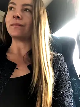 Snapshot of Angiehuston1 chatting on September 27, 2:00 pm Angiehuston1 online show from September 27, 2:00 pm