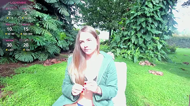 Snapshot of Angiehuston1 chatting on November 10, 2:05 pm Angiehuston1 online show from November 10, 2:05 pm