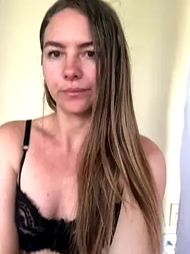 Snapshot of Angiehuston1 chatting on December 3, 6:50 pm Angiehuston1 online show from December 3, 6:50 pm