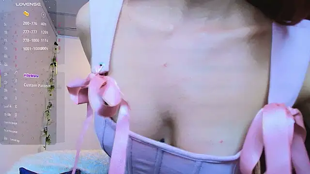 ViolethRosse online show from March 13, 1:45 am