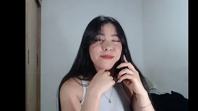 EloiseJun online show from March 13, 4:08 am