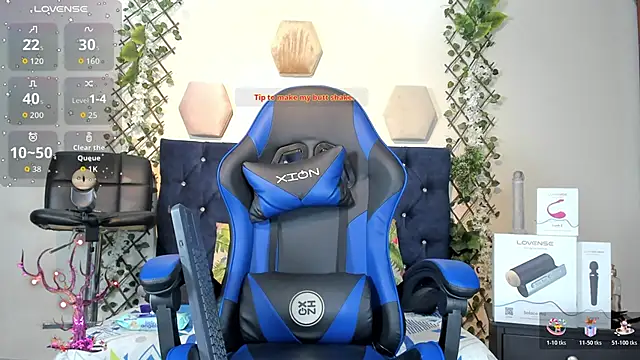  taylor black online show from November 10, 8:30 pm