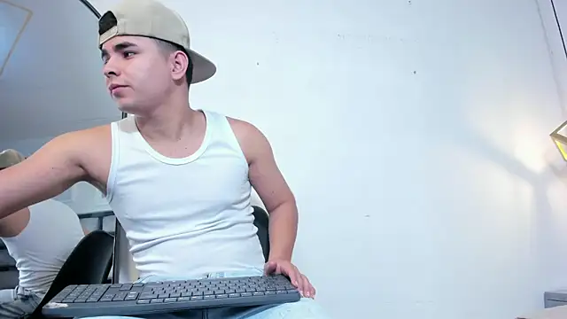 lianfox  online show from February 27, 12:27 pm