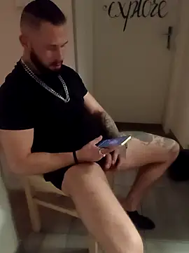 Snapshot of Barber33zk chatting on November 14, 5:06 am Barber33zk online show from November 14, 5:06 am