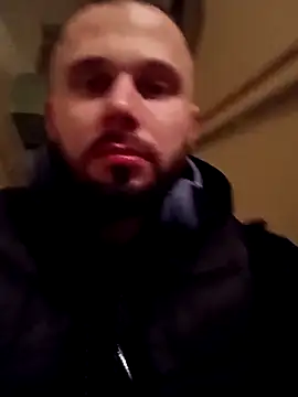 Snapshot of Barber33zk chatting on March 5, 10:17 pm Barber33zk online show from March 5, 10:17 pm