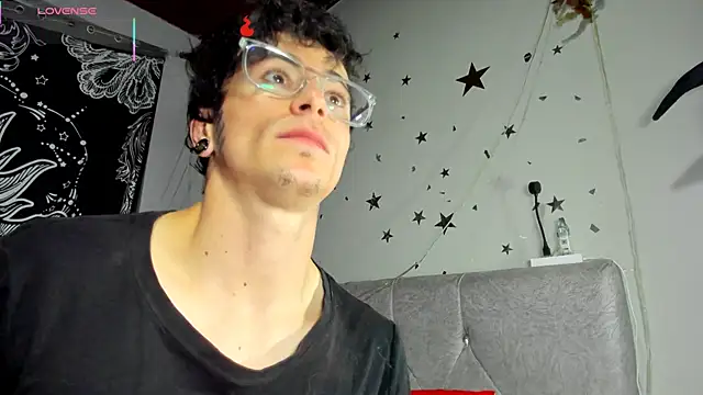 puepleholly online show from February 22, 2:45 am