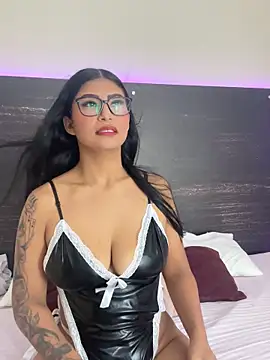 daphnevans online show from September 10, 3:28 am