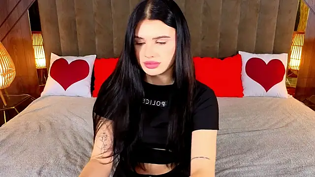 Snapshot of Neyla_Charm chatting on March 3, 9:15 am Neyla Charm online show from March 3, 9:15 am