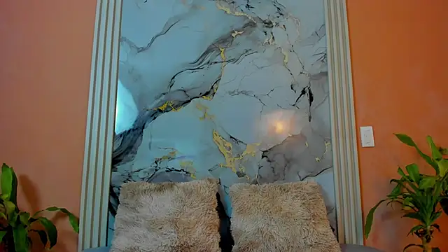 Snapshot of milo_cruz chatting on November 30, 9:35 am milo cruz online show from November 30, 9:35 am