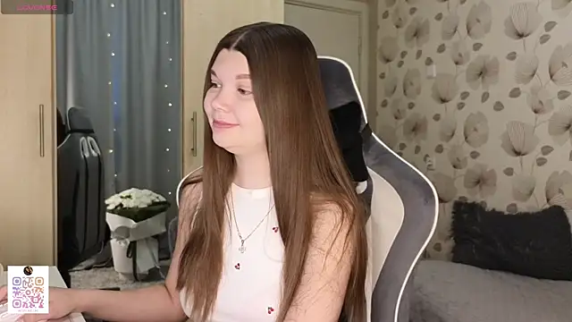 Snapshot of _cute_ice chatting on June 10, 5:39 am cute ice online show from June 10, 5:39 am