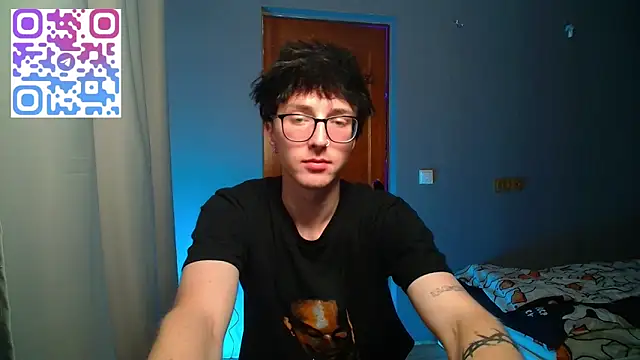 8goat online show from October 25, 1:02 am