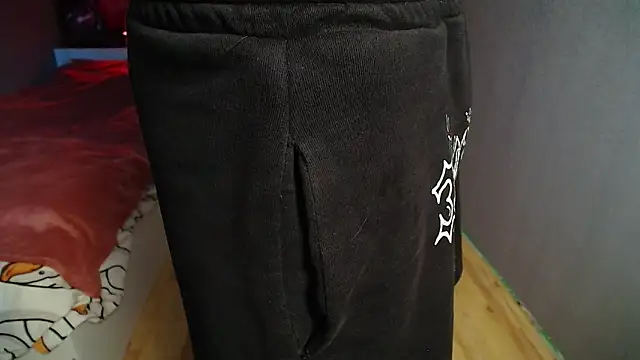 8goat online show from December 20, 12:23 pm