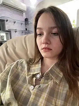 MichelleRoux online show from September 10, 10:59 am