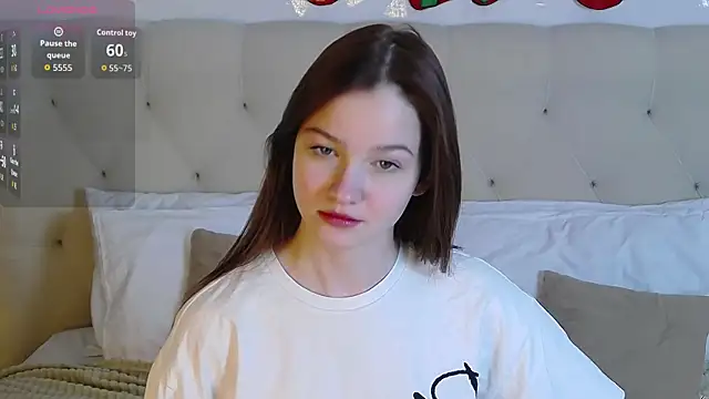 MichelleRoux online show from December 19, 11:39 am