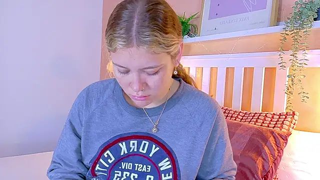 BelaMiller  online show from October 1, 11:38 am