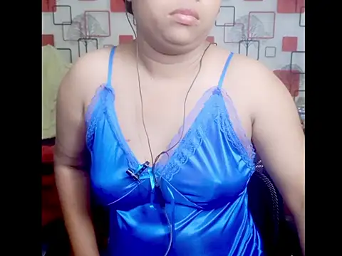 Snapshot of LushVamp chatting on September 17, 11:34 am LushVamp online show from September 17, 11:34 am