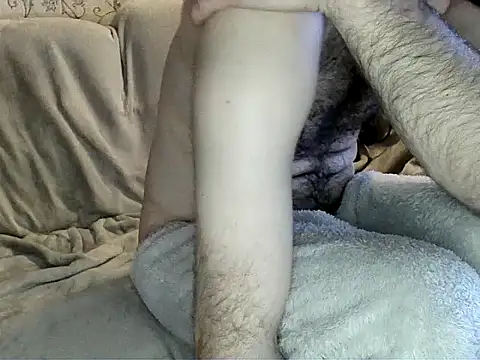 Snapshot of bul_boy chatting on May 8, 5:07 pm bul boy online show from May 8, 5:07 pm