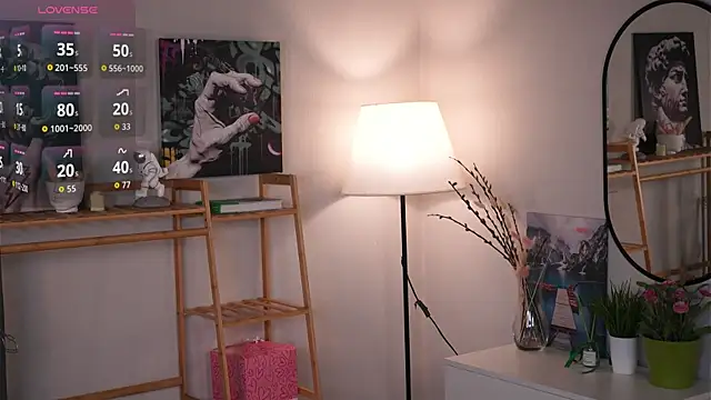 MoiraEger online show from September 25, 5:05 pm