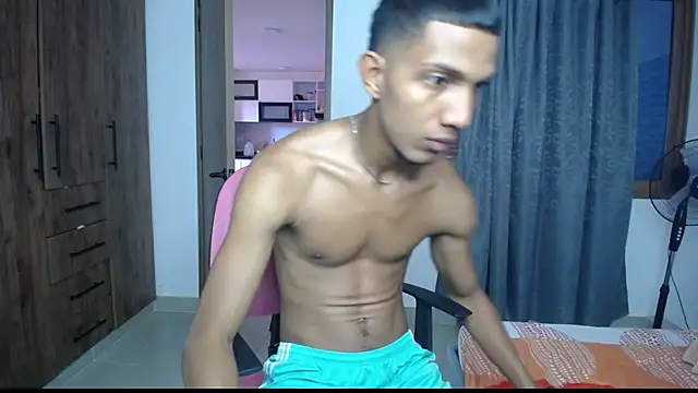 Snapshot of miguelmarcus chatting on October 11, 1:09 pm miguelmarcus online show from October 11, 1:09 pm