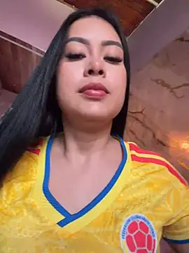 Snapshot of CrisMarulanda chatting on June 17, 5:58 pm CrisMarulanda online show from June 17, 5:58 pm