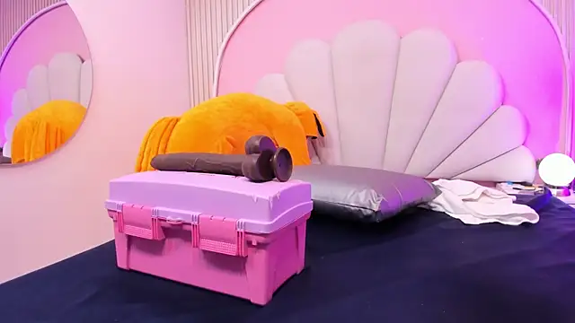 hinata dolly online show from November 8, 12:16 pm