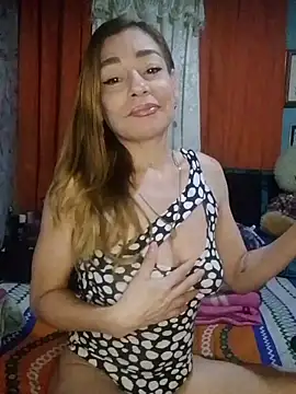 Snapshot of Samantha_esposito chatting on February 8, 10:13 pm Samantha esposito online show from February 8, 10:13 pm