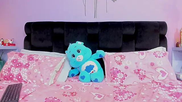 KendallWings online show from October 29, 8:10 pm