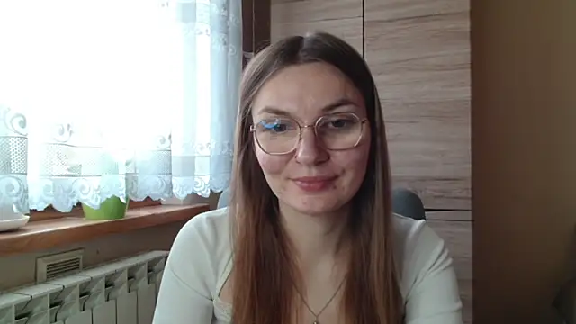 Snapshot of LooveELLYx chatting on October 28, 7:34 am LooveELLYx online show from October 28, 7:34 am