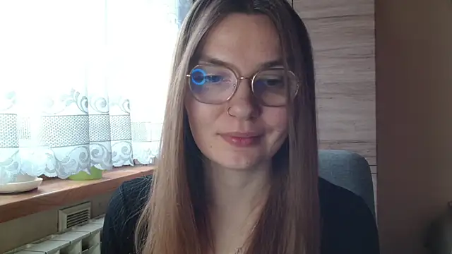 Snapshot of LooveELLYx chatting on November 14, 7:29 am LooveELLYx online show from November 14, 7:29 am