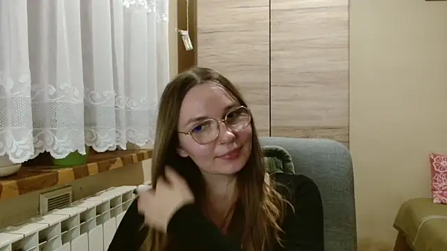 Snapshot of LooveELLYx chatting on November 16, 3:06 pm LooveELLYx online show from November 16, 3:06 pm