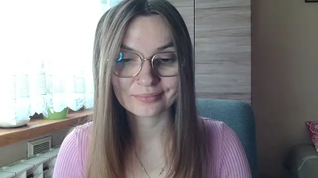 Snapshot of LooveELLYx chatting on November 18, 7:46 am LooveELLYx online show from November 18, 7:46 am