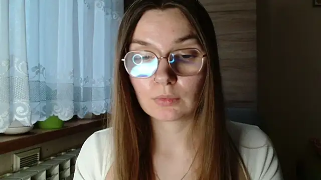 Snapshot of LooveELLYx chatting on December 3, 2:37 pm LooveELLYx online show from December 3, 2:37 pm