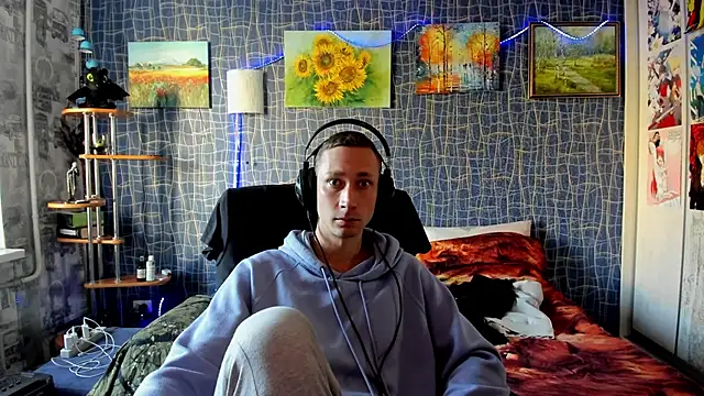 CuteBoy228 online show from October 31, 12:17 pm