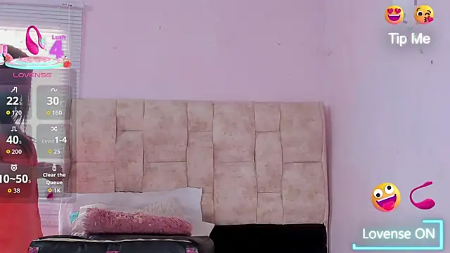 Snapshot of kethe_love_ chatting on May 17, 7:10 pm kethe love online show from May 17, 7:10 pm