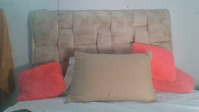 Snapshot of kethe_love_ chatting on May 26, 6:26 pm kethe love online show from May 26, 6:26 pm