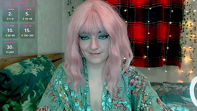 Snapshot of MagicPink chatting on February 28, 2:51 pm MagicPink online show from February 28, 2:51 pm