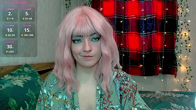 Snapshot of MagicPink chatting on March 4, 11:27 am MagicPink online show from March 4, 11:27 am