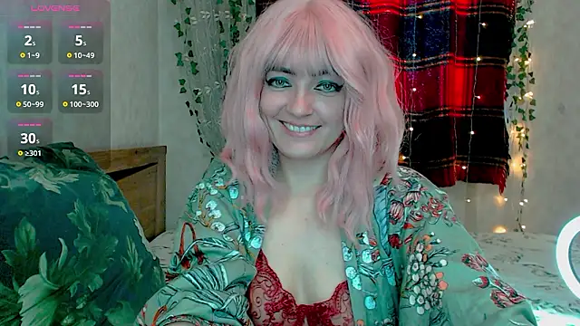 Snapshot of MagicPink chatting on March 9, 11:47 am MagicPink online show from March 9, 11:47 am