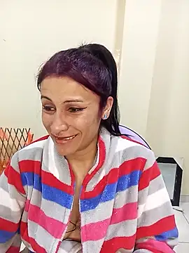 karinnahotdirty online show from November 7, 8:20 pm