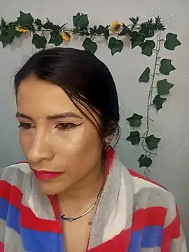 karinnahotdirty online show from March 17, 8:01 pm