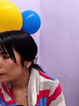Snapshot of karinnahotdirty chatting on June 22, 9:45 pm karinnahotdirty online show from June 22, 9:45 pm