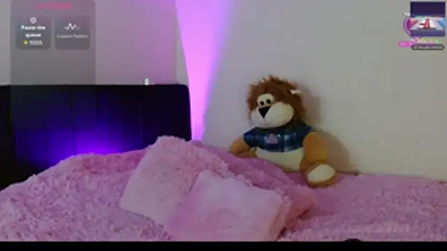 MichellMoon1 online show from October 23, 7:34 pm