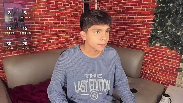 Snapshot of Thiago_Kozak chatting on May 19, 1:06 pm Thiago Kozak online show from May 19, 1:06 pm